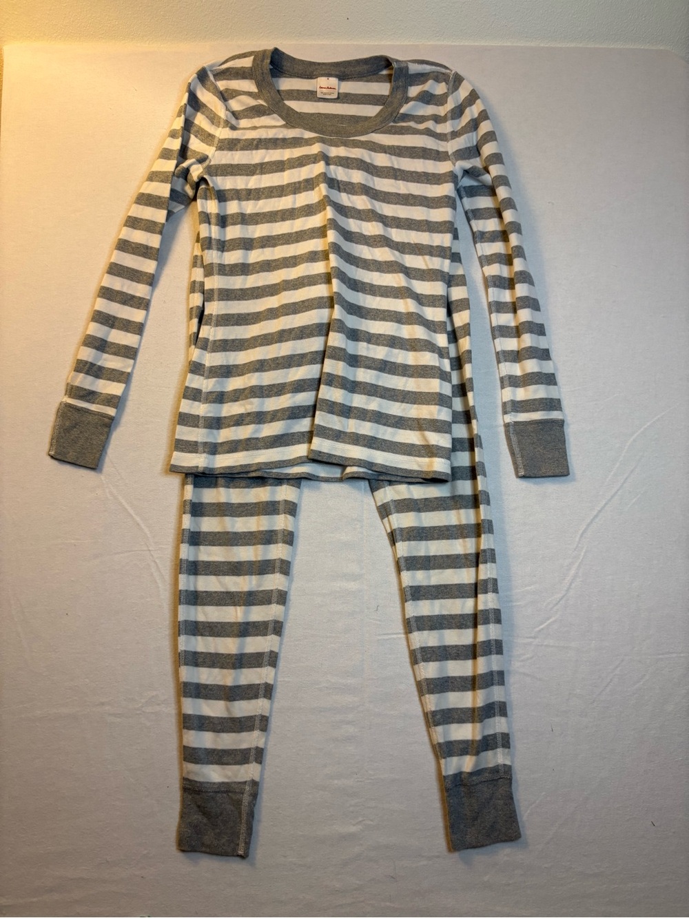 Hanna Andersson White and Gray Striped Two-Piece Pajama Set